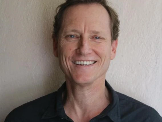 Dr. Jeffrey Banister 