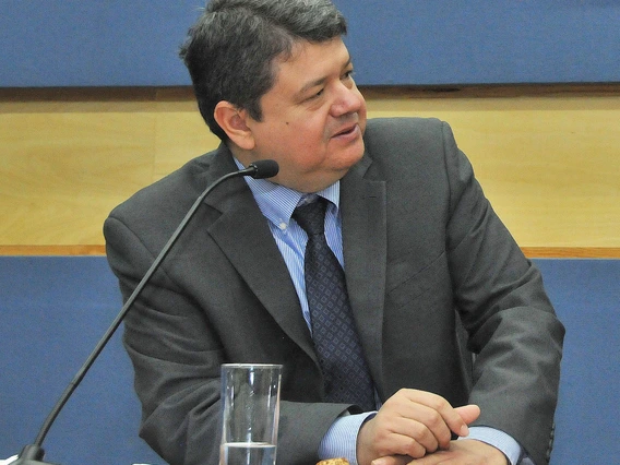 Dr. Roberto Zepeda Martinez