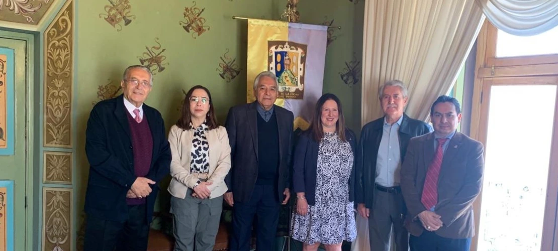 SBS Dean Lori Poloni-Staudinger met San Luis Potosi City's Government
