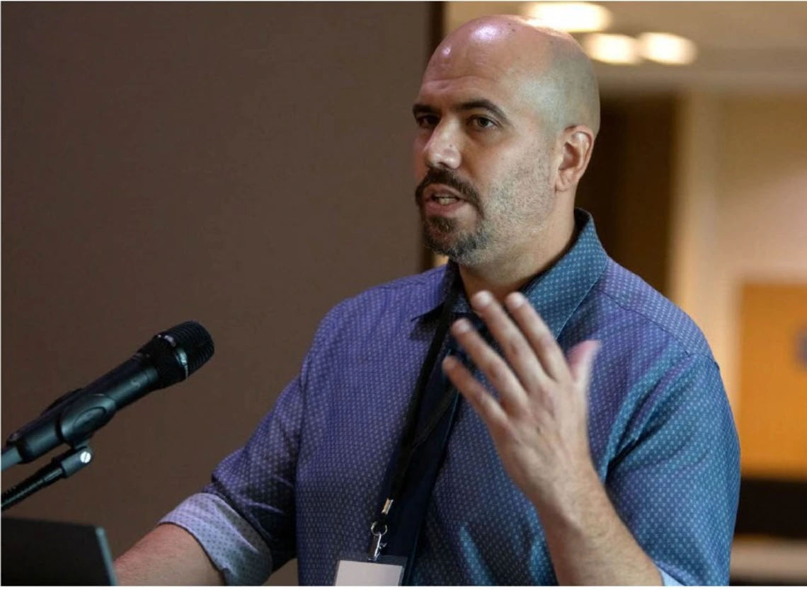 Professor Daniel Martinez